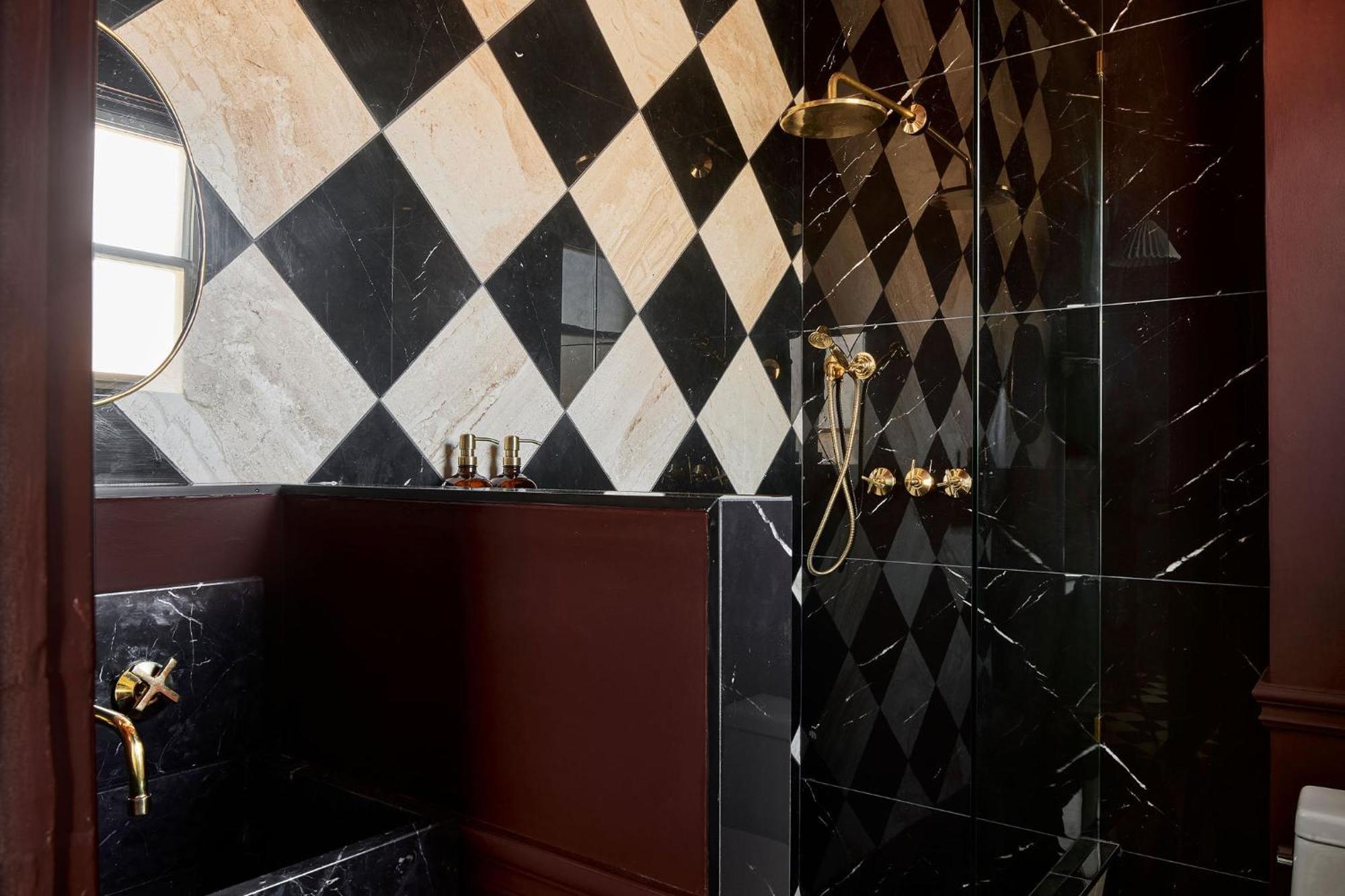 Hotel Julie Стратфорд Экстерьер фото
